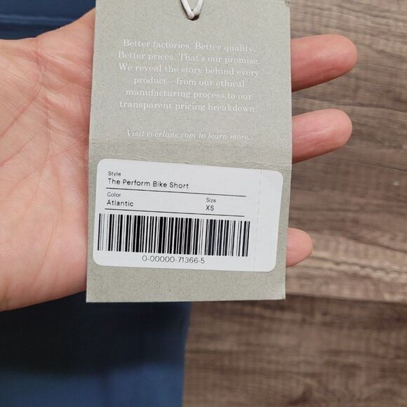Everlane Blue Atlantic The Perform Bike Short Size XS High Rise Pocket Women's - Picture 8 of 15